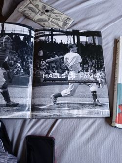 Sports Illustrated Halls Of Fame Book