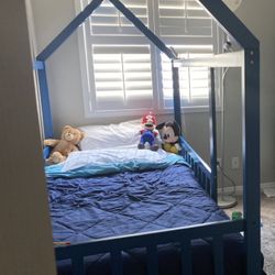 House Loft Bed 