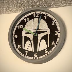 Custom Mandalorian Clock