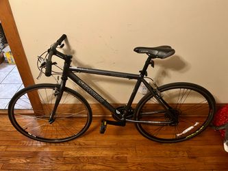 Schwinn Tourist 24-Speed Hybrid Road Bike - Excellent Condition