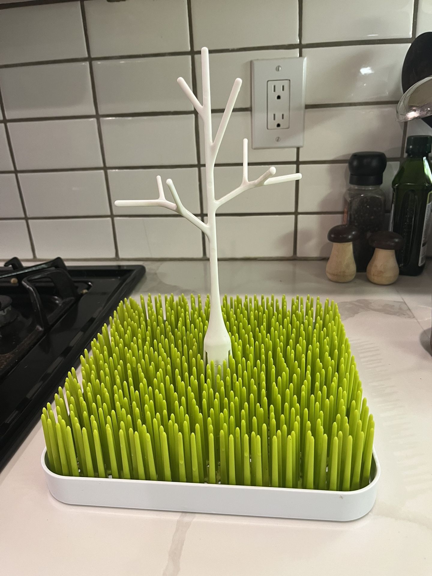 Boon Patch Of Grass Drying Rack