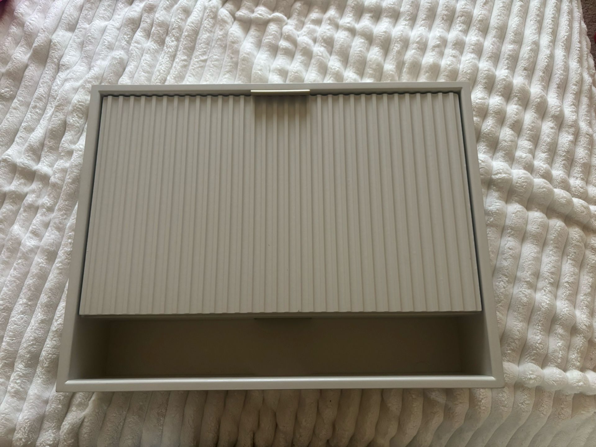 West Elm Quinn Wall Mounted 26” Floating Computer Desk