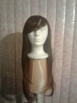 Brown wig