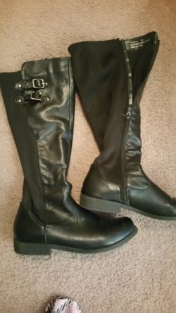 Womens black boots $12