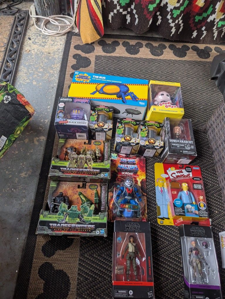 Toy Lot ( Read Description)