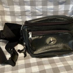 Vegan Leather Hip Pack Fanny Pack Black AV 