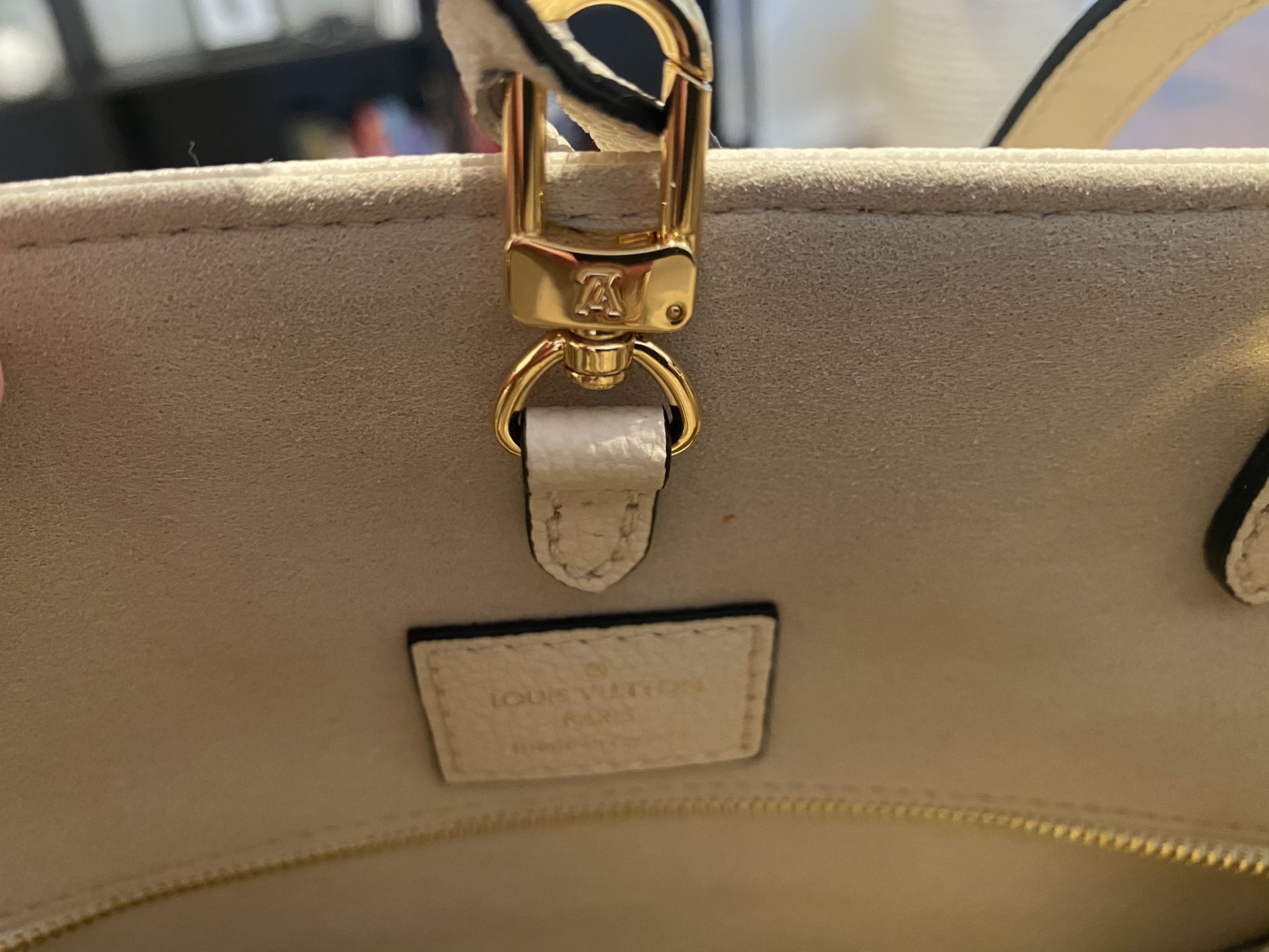 Louis Vuitton Grenelle MM Bag for Sale in Los Angeles, CA - OfferUp
