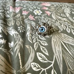 Eye Ring