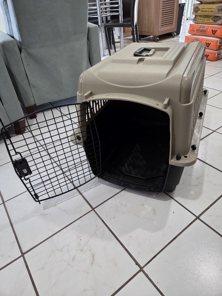 DOG CRATE 