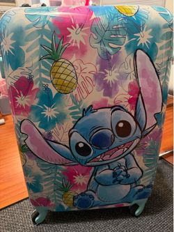 Stitch Hawaiian suitcase