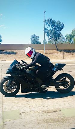 2010 zx10r OEM black fairing