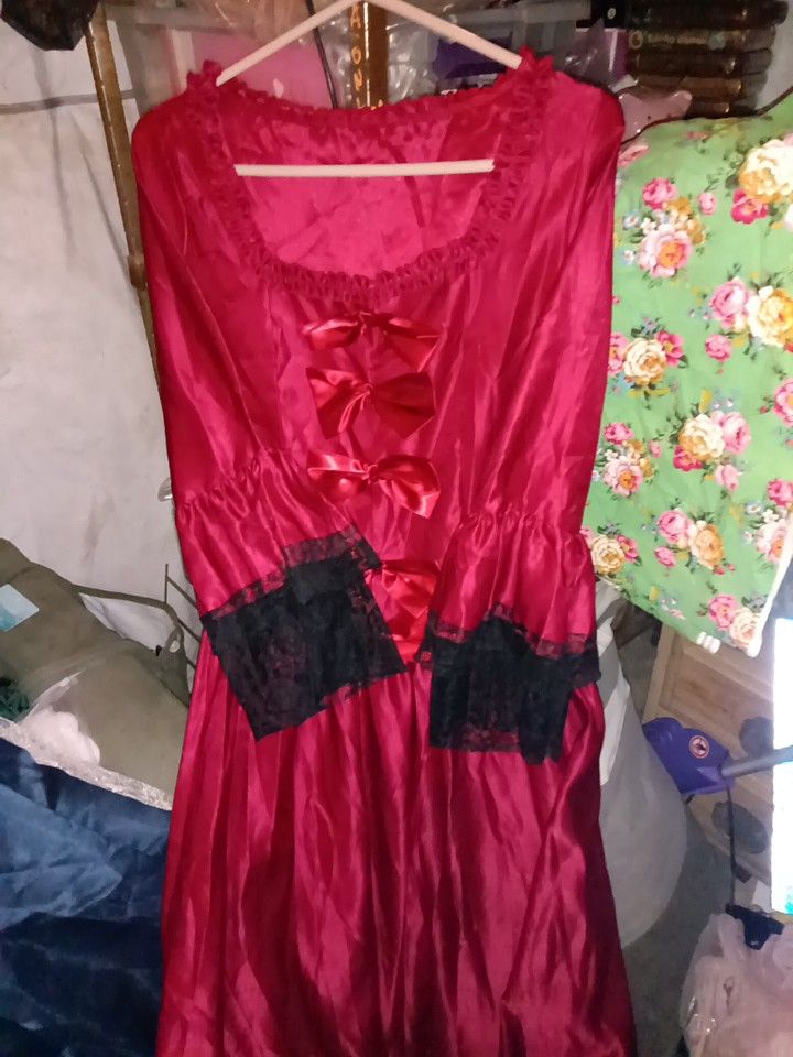 Costume Western Era 30 For Both/ 20 For1