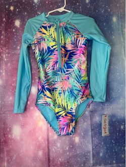 New Cat & Jack one piece long sleeve swimsuit size XS