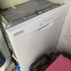 GE Dry Boost Dishwasher 