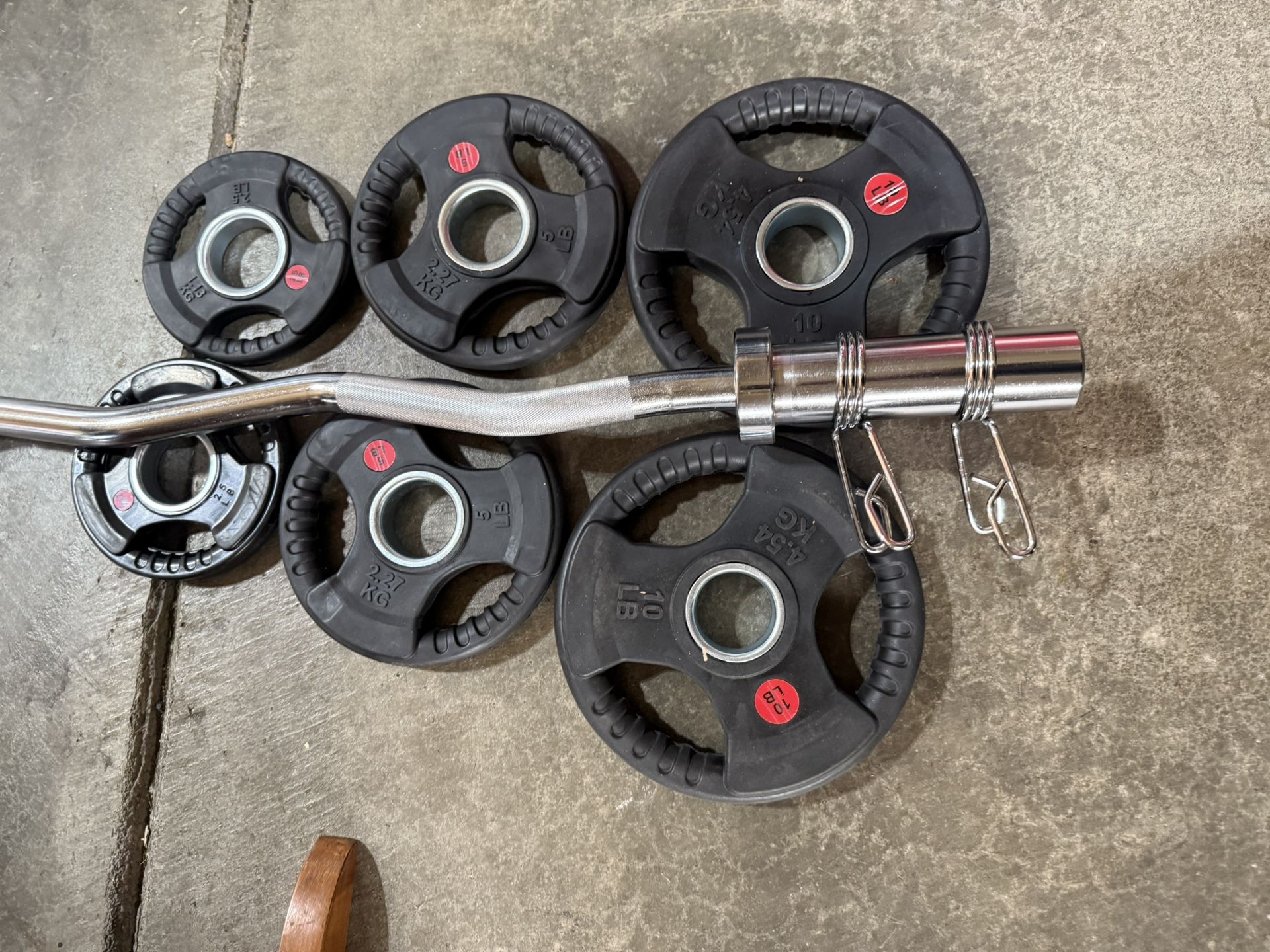 Olympic Curl Bar Weights Set