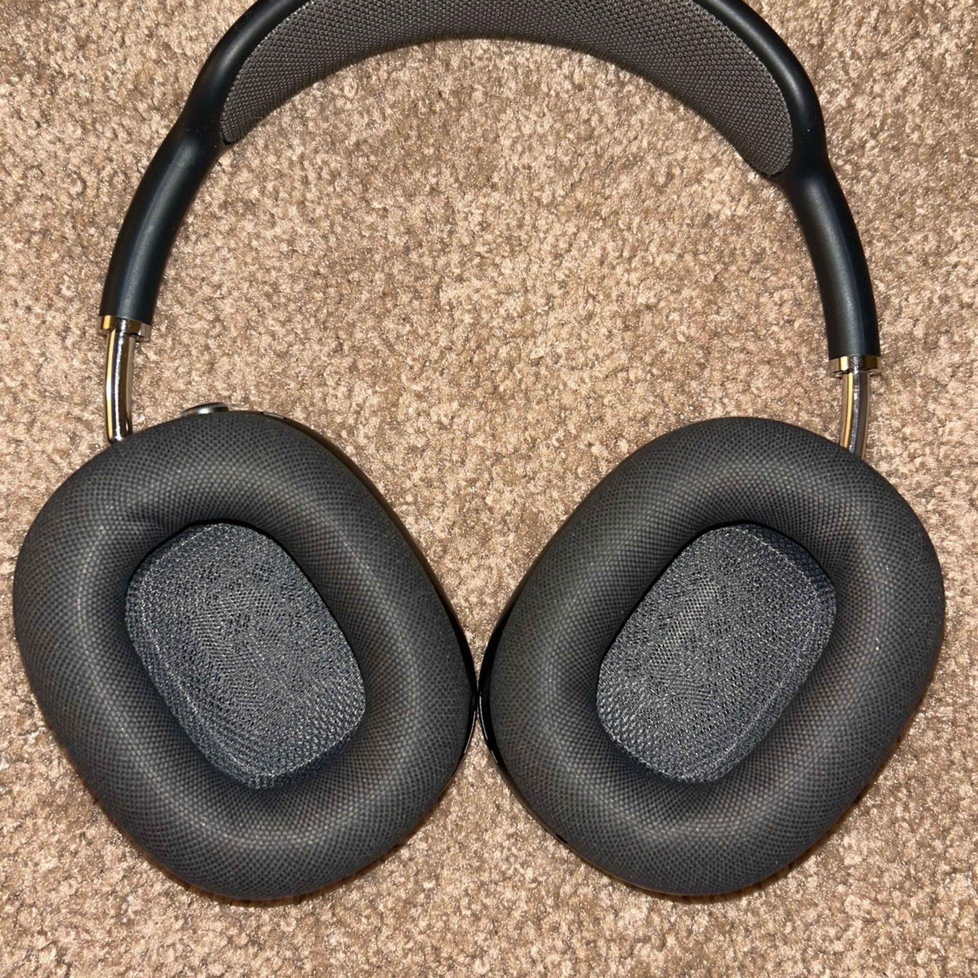 AirPods Pro Max