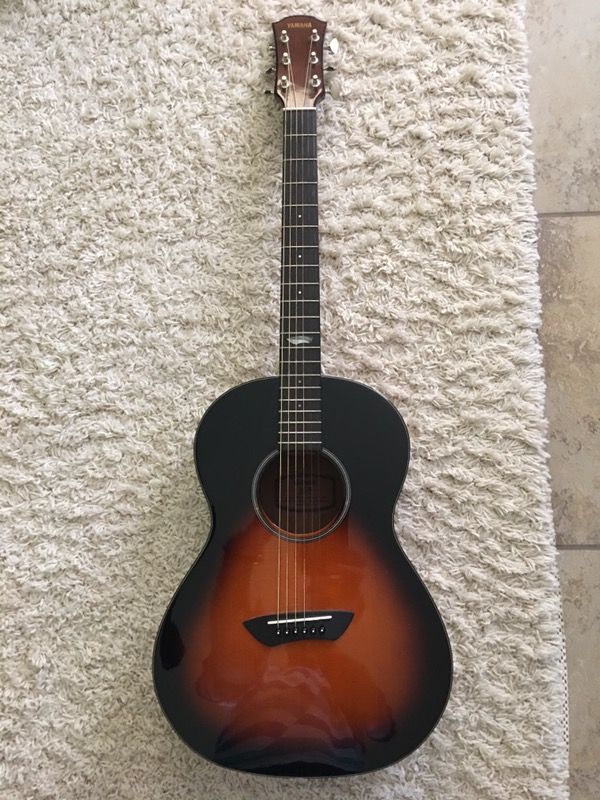Yamaha CSF-35 Parlour Acoustic Guitar