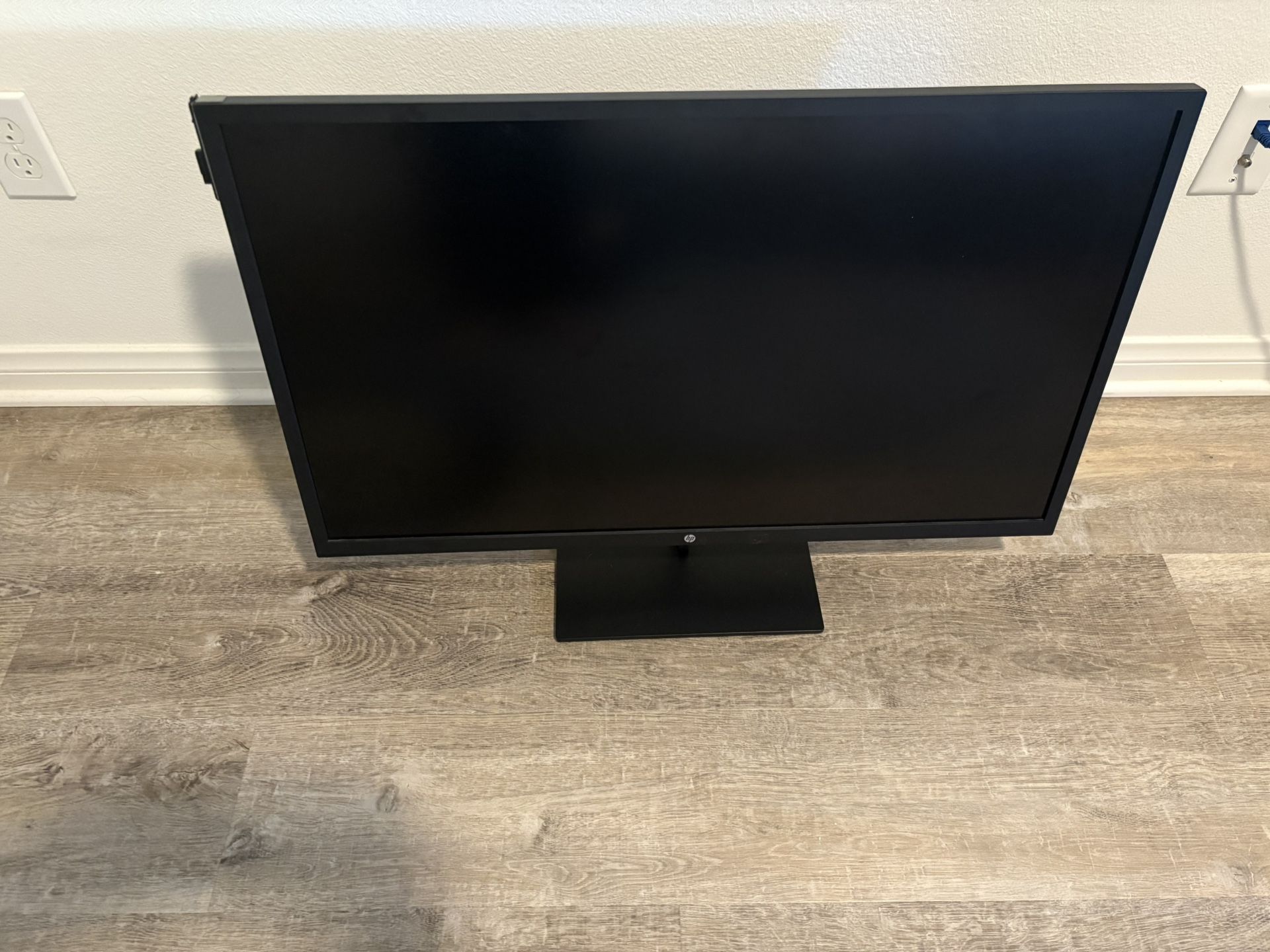 HP 32 inch Computer Monitor 