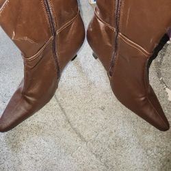 Women Shoes/ Boots