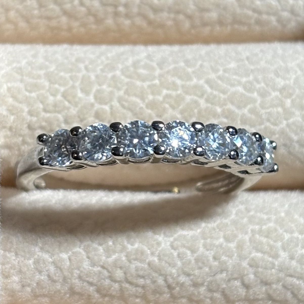 ✨ Moissanite Seven-Stone Band Ring ✨