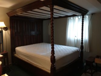 Queen Oak Tester Bed
