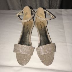 Zapatillas Hermosas Doradas NINE WEST