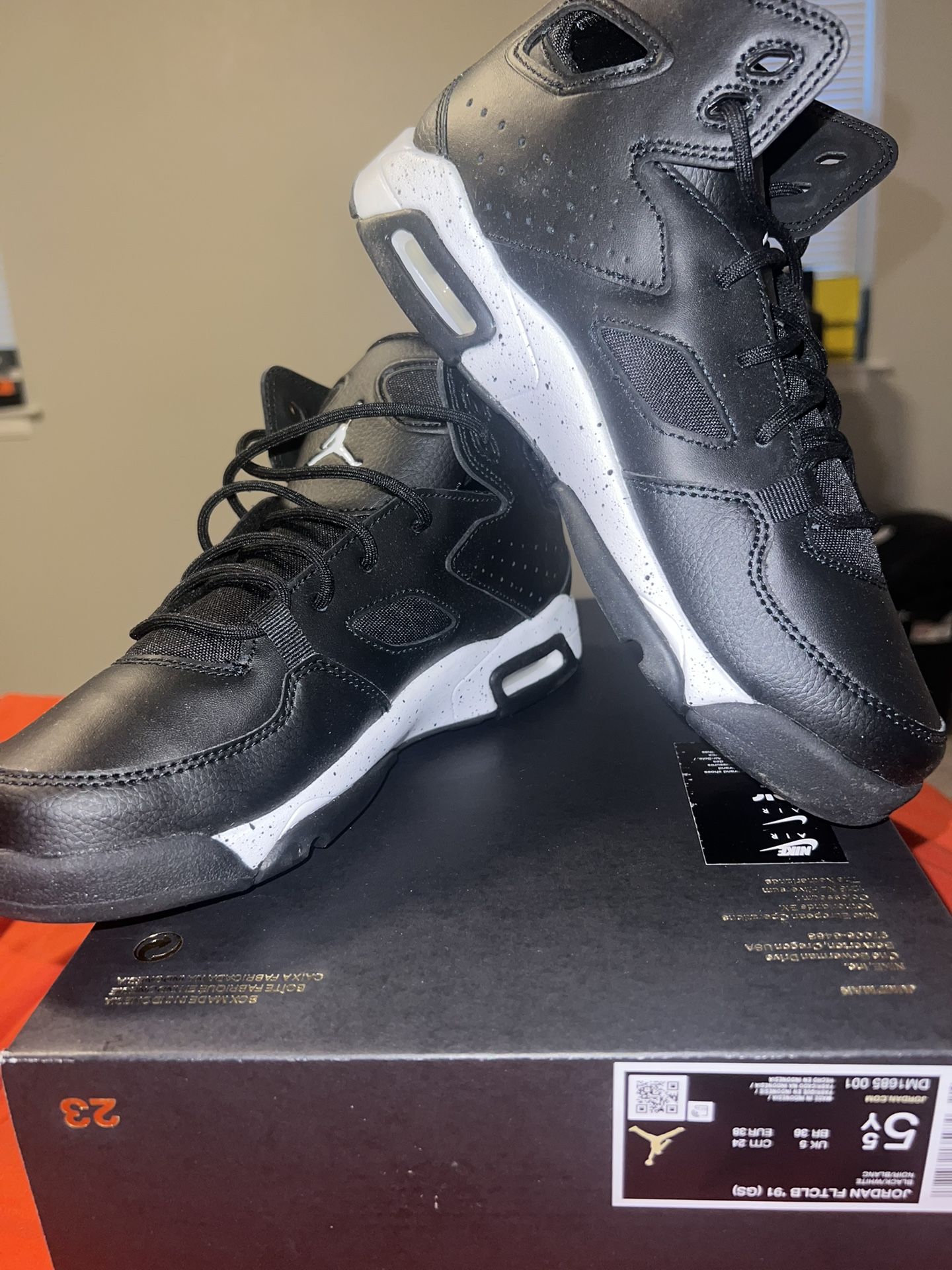 Jordan Flight Club 91 Brand New Size 5.5y / 5.5 Mens / 7 Womens