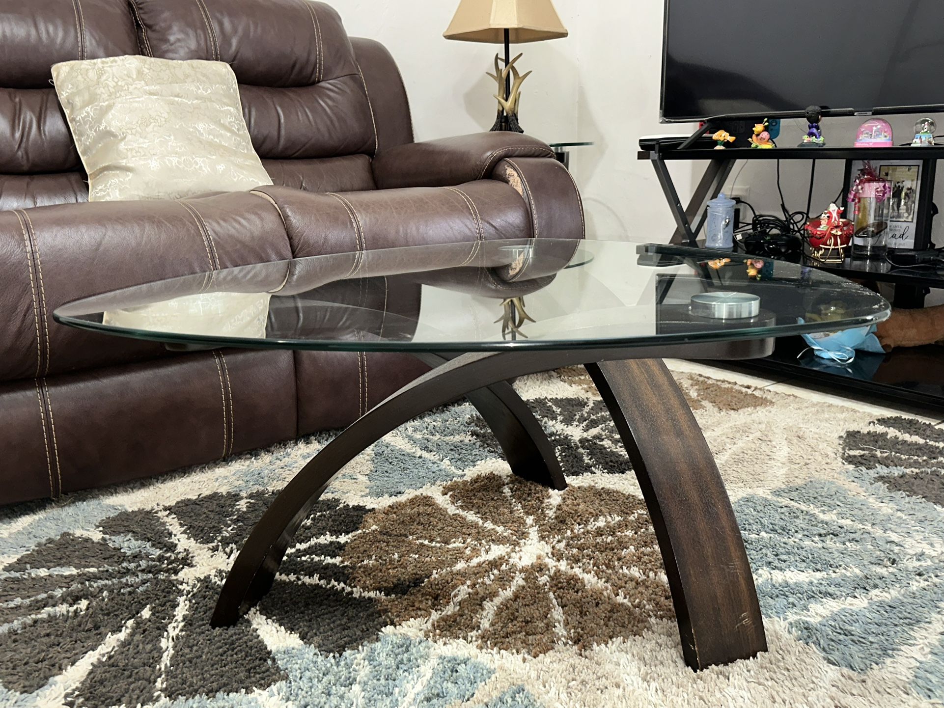 Modern Glass Coffee Table – Sleek & Stylish Design