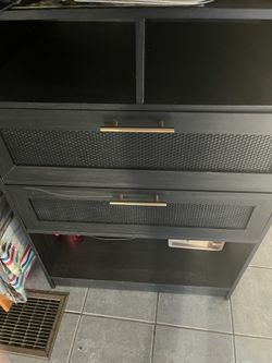 Dresser With 2drawers