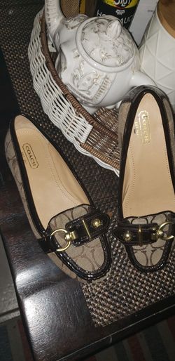 Women COACH Black Loafers SIZE 6B