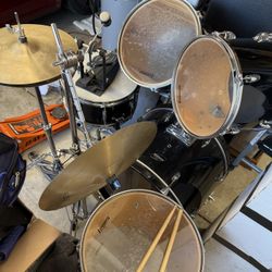 Ludwig Drumset