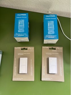 Pico Wireless Remote with bracket