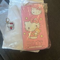 Hello Kitty Wallet And Keychain 