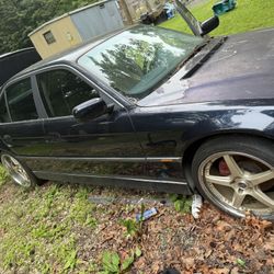 2000 BMW 7 Series