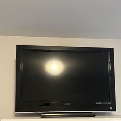 32” Vizio TV