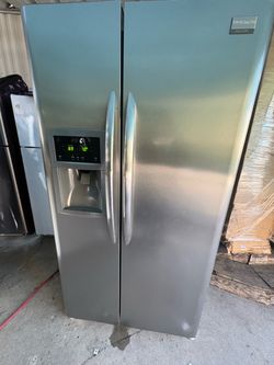 Frigidaire Gallery Side-by-Side Stainless Steel Refrigerator