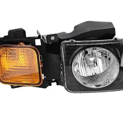 New 2007 Hummer H3 Passenger Headlight Assembly 