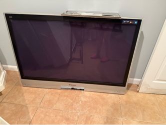 Television wall big