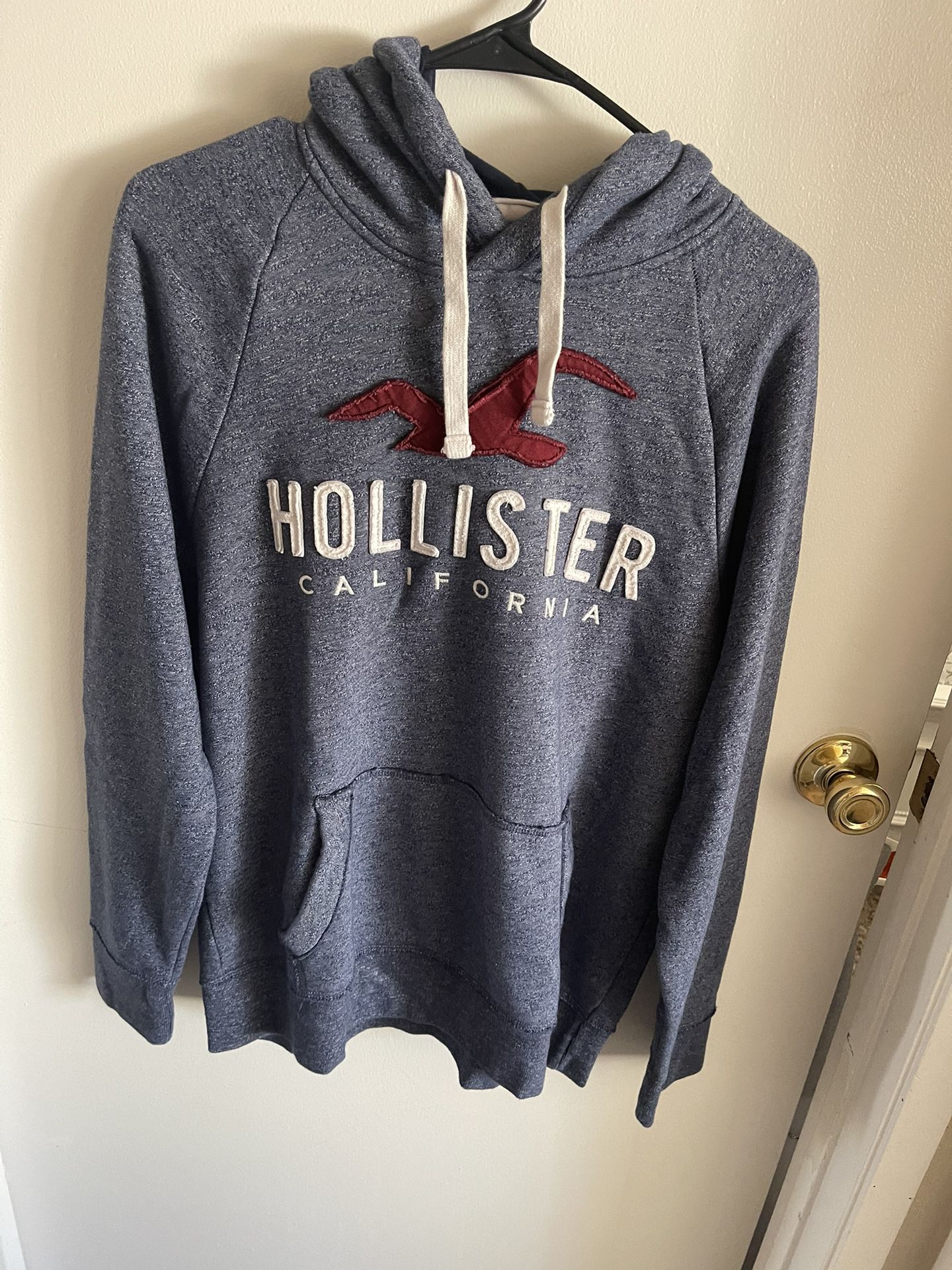 Hollister Hoodies And Shirts 