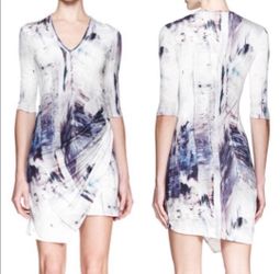 Helmut Lang Dress Large L Anthropologie tidal print jersey Draped blue N Marcus

HELMUT LANG

Excellent condition,  no visible flaws

Dry Clean Only. 