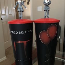 IT: Chapter Two Pennywise Theater Cup Topper With Figure