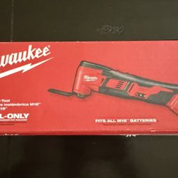 NEW Milwaukee M18 Multi-Tool 