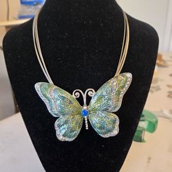 Large Butterfly W/Multi-Strand Wire Necklace 
