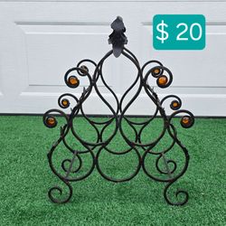 Wine Rack with Amber Glass