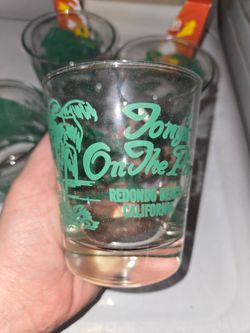 Set Of four vintage glasses no flaws perfect selling together see pics