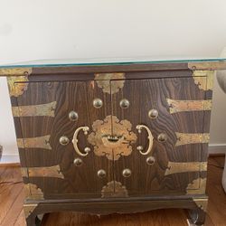 Vintage Oriental  End Table 