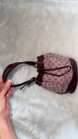 Gorgeous monogram purse