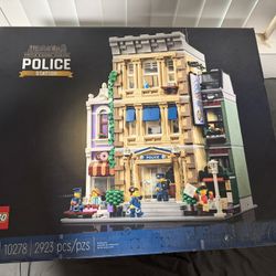 Lego Modular Police Station NIB RETIRED SET