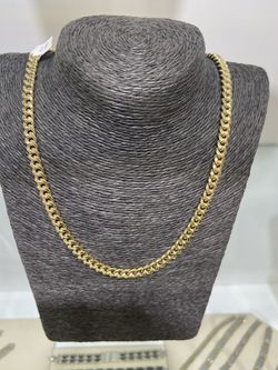 10k gold Miami cuban chain for a good price!!
