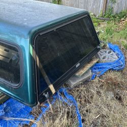 For Sale: Truck Canopy – Fits 1997 Ford F150 Extended Cab (6.5 ft Bed) – $250 OBO